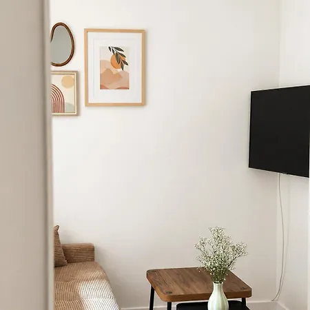Sunny Corner *